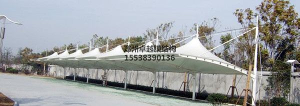 西雙版納<font color='red'>膜結(jié)構(gòu)車(chē)棚</font>【西雙版納田野橡膠等】施工案例