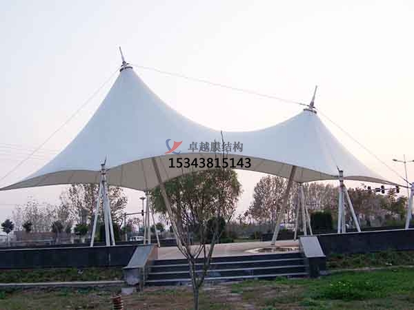 許昌景觀<font color='red'>張拉膜結構</font>遮陽棚【生產(chǎn)廠家】