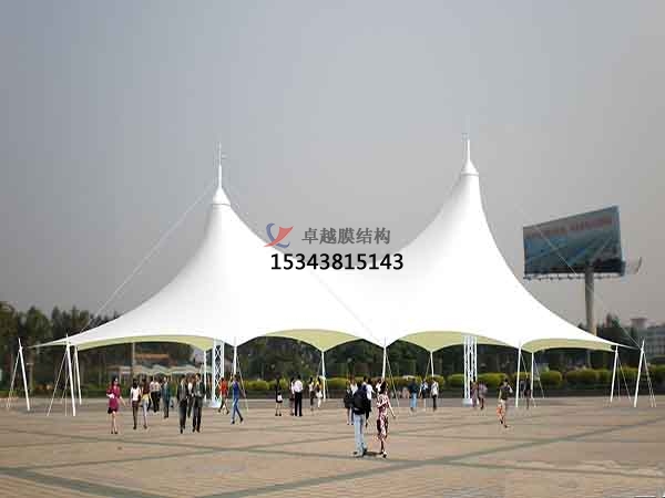 運(yùn)城商業(yè)廣場(chǎng)<font color='red'>張拉膜結(jié)構(gòu)</font>景觀棚/雨棚設(shè)計(jì)搭建