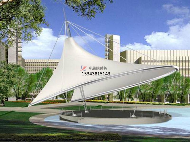 選擇PVDF膜材時需要考慮哪些因素？