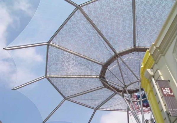 探索PTFE的獨特性能：耐腐蝕、低摩擦和高溫穩(wěn)定性