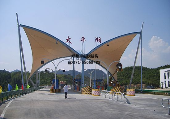 膜結(jié)構(gòu)地下車庫入口